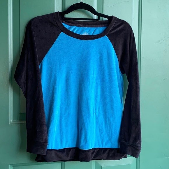 Cuddl duds size XS super soft top - Picture 1 of 5